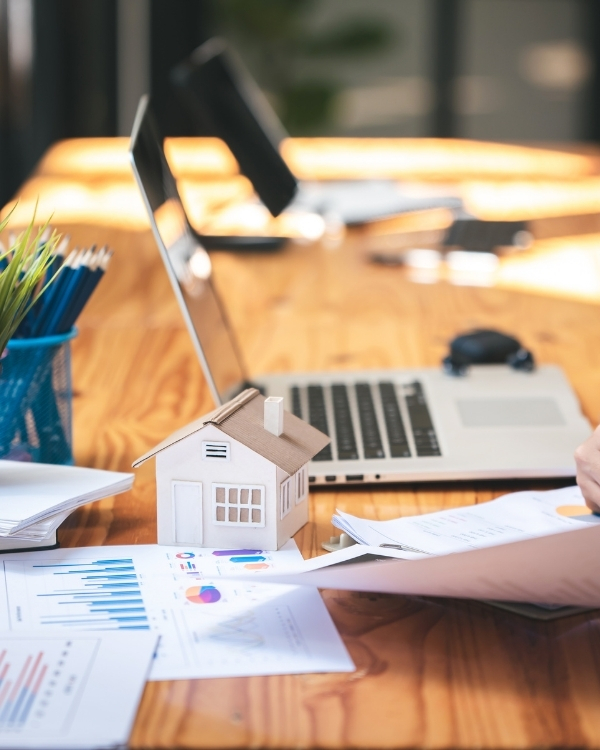 Free real estate accounting services consultation with Finkeepers US experts