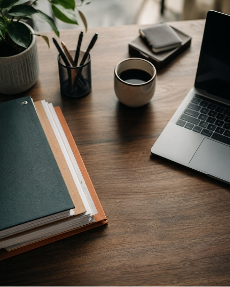 Bookkeeping services atlanta team reviewing monthly reports with a Atlanta business owner